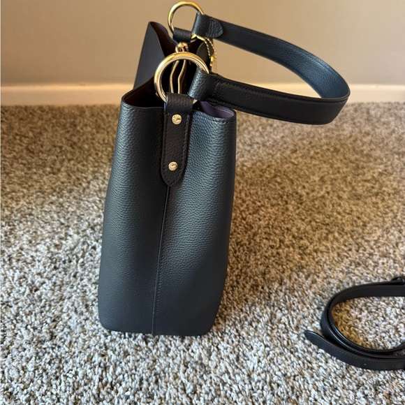 Coach Town Bucket Bag Black Leather - Picture 6 of 7